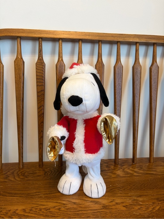 Hallmark Other - Hallmark Peanuts Animated Snoopy Bell Ringer Christmas Plush 14" Santa Suit